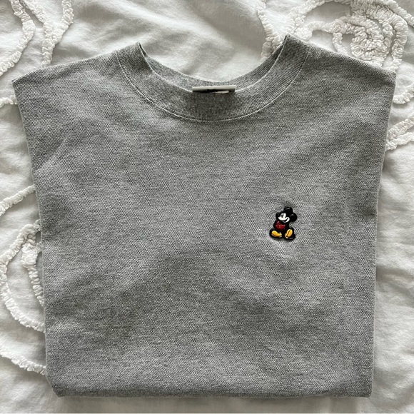 Vintage Disney Grey Mickey Mouse Pin Short Sleeve T-Shirt Travel Vacation - Picture 6 of 8